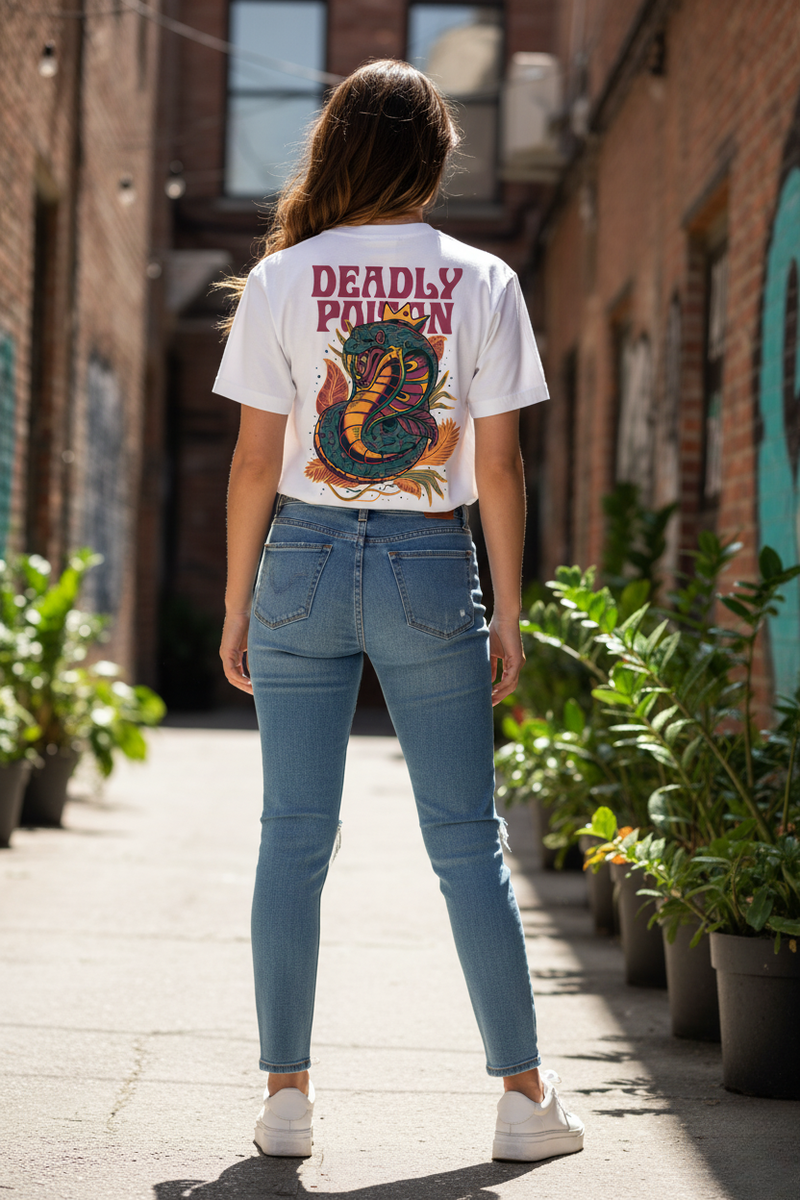 Tee-Shirt Streetwear Femme-Serpent Mystique-
